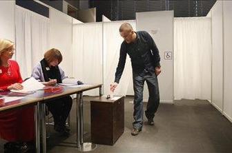 Na Islandiji na referendumu o dogovoru glede banke Icesave