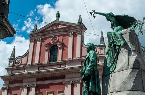 Kam na praznični dan po brezplačen odmerek kulture?