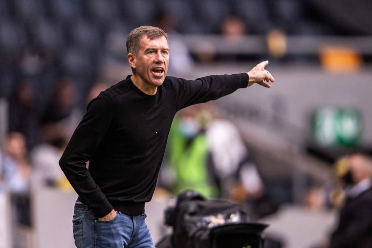 Srečko Katanec se je v nedeljo pomeril z Rusijo, s katero je imel opravka tudi kot selektor Slovenije v kvalifikacijah za SP 2002 in na dveh tekmah osvojil štiri točke. | Foto: Guliverimage/Vladimir Fedorenko