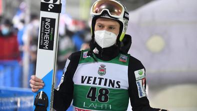 Granerud po ekstremnem skoku padel in zmago prepustil Johanssonu, Lanišek sedmi