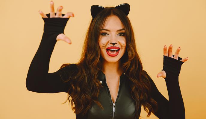 Kaj obleči za pust? Ta oblačila vam bodo prav prišla tudi pozneje.