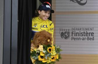 Kim Le Court Pienaar prevzela vodstvo, Eugenia Bujak odstopila