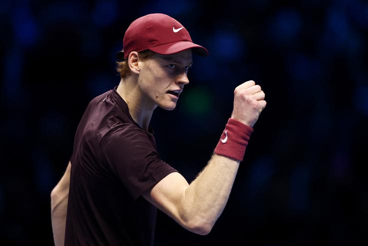 Jannik Sinner na letošnjem zaključnem turnirju še ni oddal niza. | Foto: Reuters