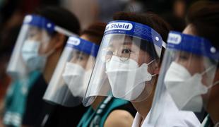V Južni Koreji največje dnevno število okužb od marca, v Indiji številka presegla tri milijone