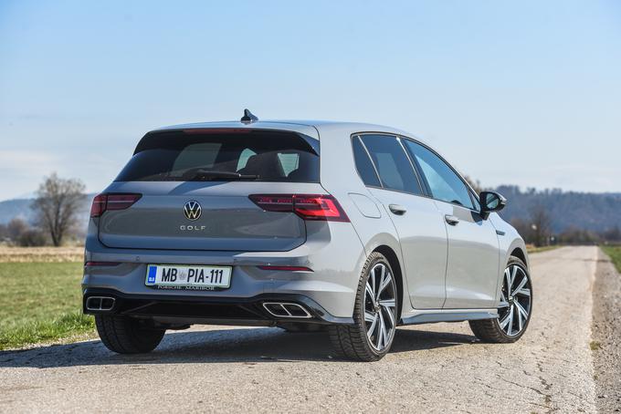 VW golf ostaja najbolje prodajani avtomobil v Evropi, a lani je prestol komaj obdržal. | Foto: PRIMA