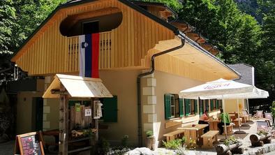 Koča pri Savici (653 m)