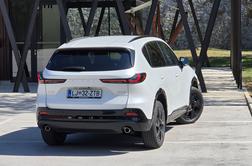 Je uporabnost kaj manjša? Japonski SUV je največjo spremembo doživel znotraj.