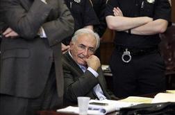 Dominique Strauss-Kahn za zdaj ostaja v zaporu