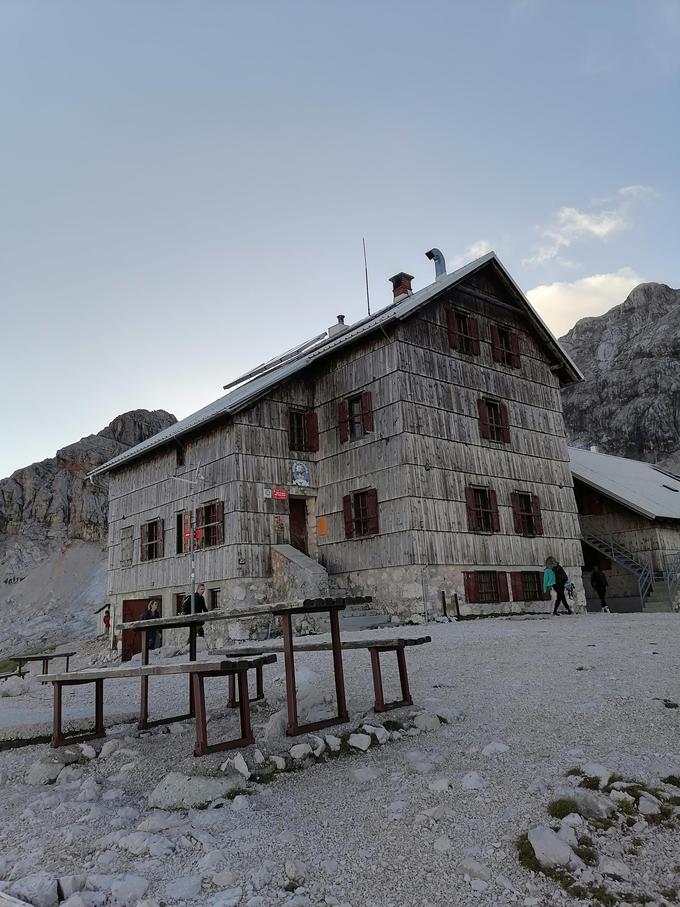 Dom Planika je ena izmed prvih petih slovenskih planinskih koč, ki so že vključene v rezervacijski sistem za planinske koče.  | Foto: osebni arhiv/Lana Kokl