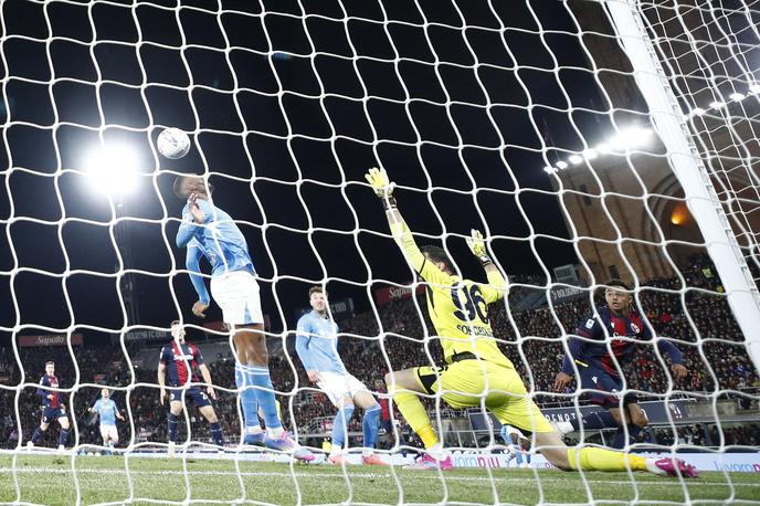 Dan Ndoye Bologna Napoli | Napoli je to sezono zabil 18 golov manj od Interja, a ima tri točke prednosti. Dobil jih je osem manj. | Foto Reuters