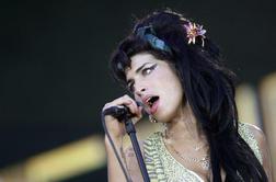 Prisluhnite novi pesmi Amy Winehouse