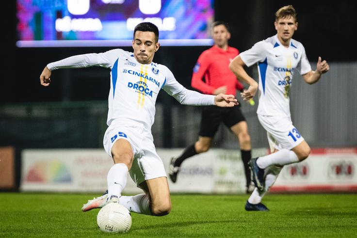 Filip Dangubić se je v Sloveniji nazadnje dokazoval v dresu Celja, zdaj brani barve sarajevskega kluba. | Foto: Blaž Weindorfer/Sportida