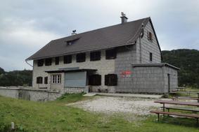 Koča pod Bogatinom (1513 m)