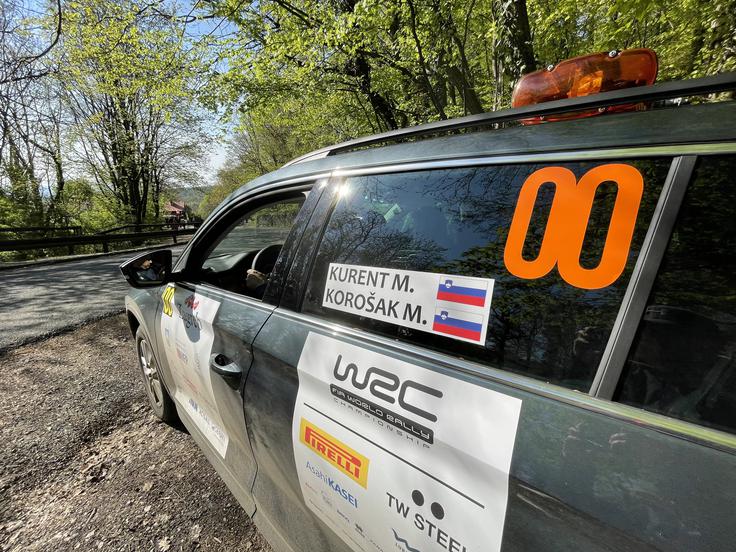 Enega od zadnjih varnostnih avtomobilov sta lani vozila Metod Kurent in Matjaž Korošak. Nad varnostjo bo tudi letos bedela nekdanja vrhunska voznica Michele Mouton. | Foto: Gregor Pavšič