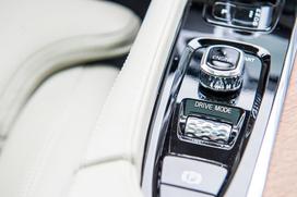 Volvo XC90 T8