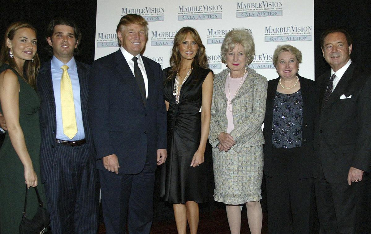 Donald Trump | Fotografija iz leta 2005, na kateri Maryanne Trump Barry stoji zraven Melanie Trump. | Foto Guliverimage