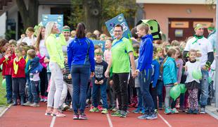 V družbi slovenskih atletov teklo več kot 17 tisoč otrok