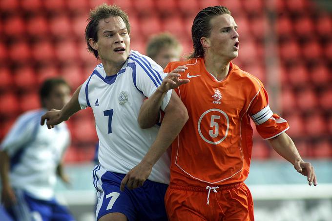 Barve svoje domovine je zastopal v mlajših reprezentancah, pri 19 let pa se kot obetavni zvezni igralec odpravil v tujino. Izbral je Nizozemsko, kjer je v treh letih zaigral za tri klube (Willem II, TOP Oss in Eindhoven), nato pa leta 2007 povlekel presenetljivo potezo in se iz dežele, znane po vrhunskem nogometu, ki v teh dneh gosti zaključni turnir lige narodov, preselil v Slovenijo. | Foto: Guliverimage/dpa