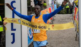 Svetovni prvak iz Ugande najhitrejši tudi na blatni Šmarni gori