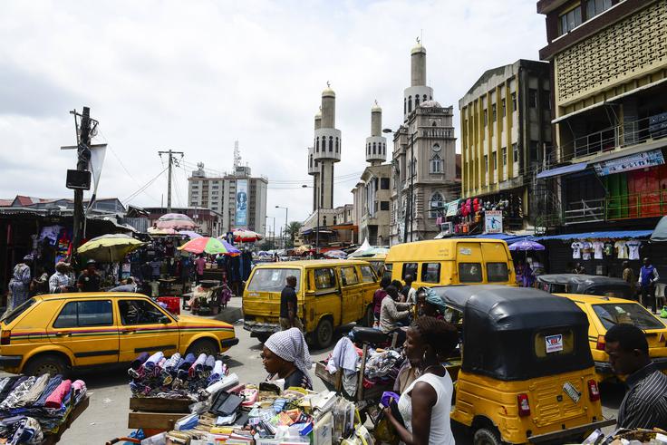 Lagos spada med največja afriška mesta. Ima kar 18 milijonov prebivalcev. | Foto: Guliverimage