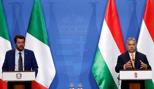Orban sprejel italijanskega notranjega ministra pred ograjo na meji s Srbijo