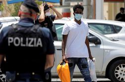 Prvi mož Sicilije zaradi tveganja novih okužb za izgon migrantov