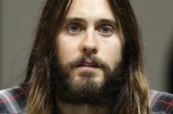 Jared Leto zaradi obtožb o spolnih napadih izgubil veliko vlogo