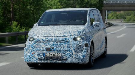 Iz Stuttgarta v Rim: Mercedes napoveduje nov kombi #foto