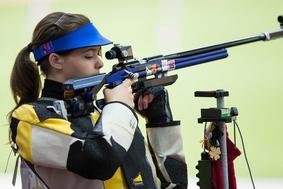 Živa Dvoršak in Rajmond Debevec najboljša strelca leta 2013