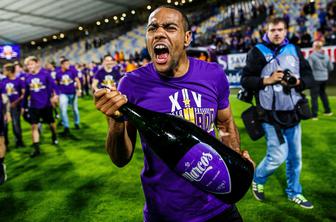 Prekrasna novica za Maribor, ki veselo hladi šampanjec