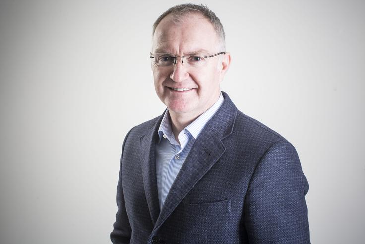 "Politika bi morala bolj poskrbeti za debirokratizacijo poslovnega okolja kot pa za prepoznavnost Slovenije v svetu," poudarja Aleksander Zadel. | Foto: Matej Leskovšek