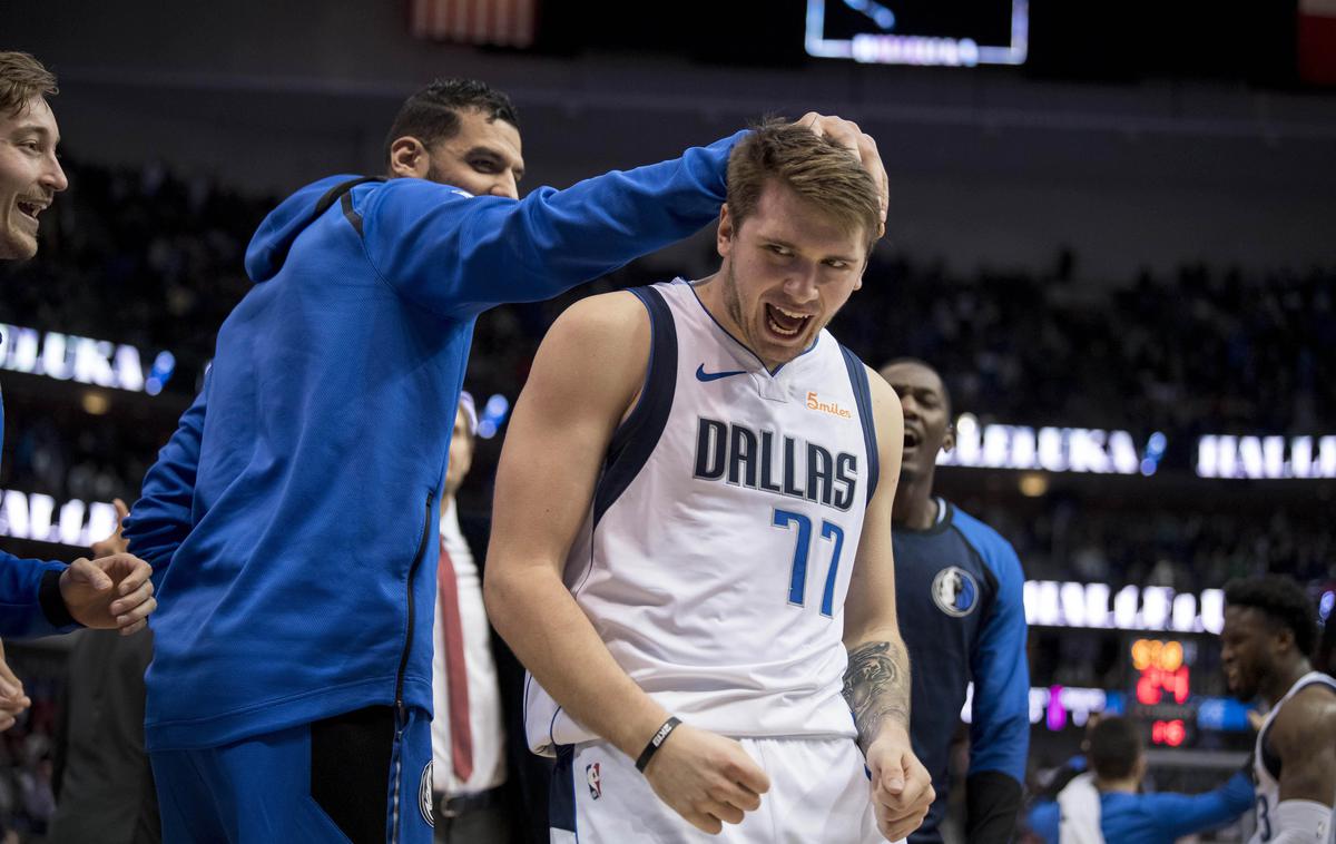 Luka Dončić | Luka Dončić je v najmočnejši košarkarski ligi na svetu  vse bolj v središču pozornosti. | Foto Reuters