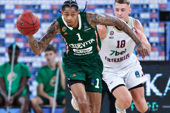 Cedevita Olimpija Devin Robinson | Devin Robinson je v torek navdušil. | Foto Aleš Fevžer