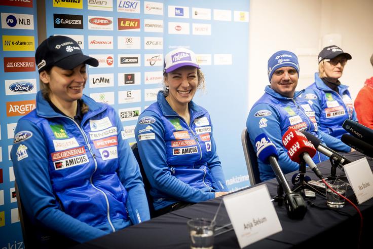 Svoje načrte je Ilka predstavila na novinarski konferenci, kjer ni manjkalo dobre volje. | Foto: Ana Kovač