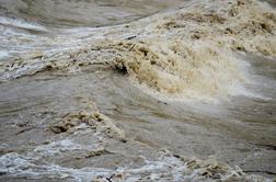 Vremenoslovci ob obilnih padavinah ne izključujejo poplavljanja rek