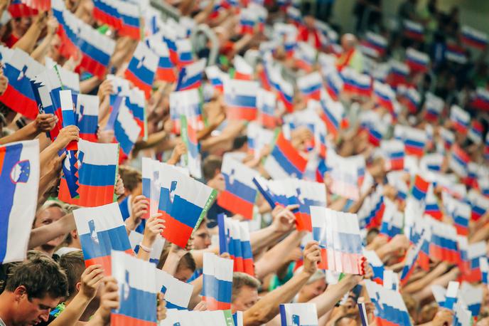Slovenija navijači odbojka | Slovenske zastave bodo kmalu preplavile stadione v Stuttgartu, Münchnu in Kölnu. | Foto Siniša Kanižaj/Sportida