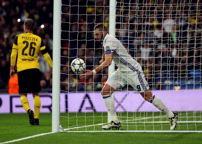 Ko je Karim Benzema v 53. minuti povedel Real v vodstvo z 2:0, se je zdelo, da je zmagovalec odločen. A ni bilo tako ... | Foto: Reuters