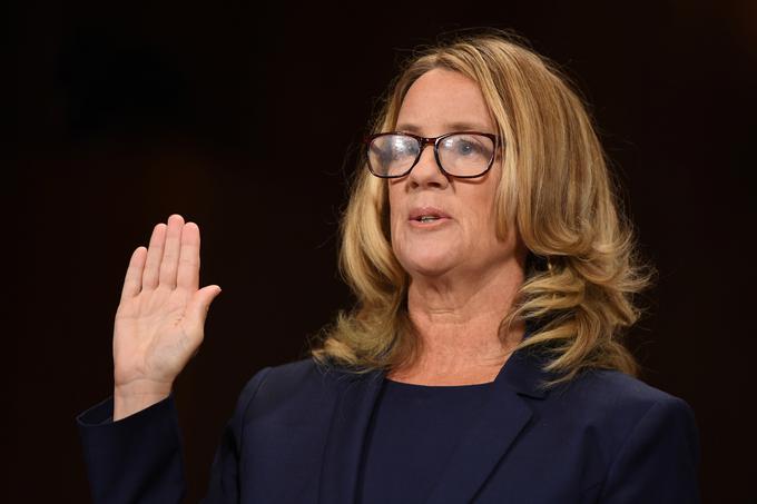 Profesorica psihologije z univerze Palo Alto v Kaliforniji Christine Blasey-Ford je v ameriškem senatu opisala spolni napad, ki naj bi ga zagrešil takrat še kandidat za ameriškega vrhovnega sodnika Brett Kavanaugh. | Foto: Reuters