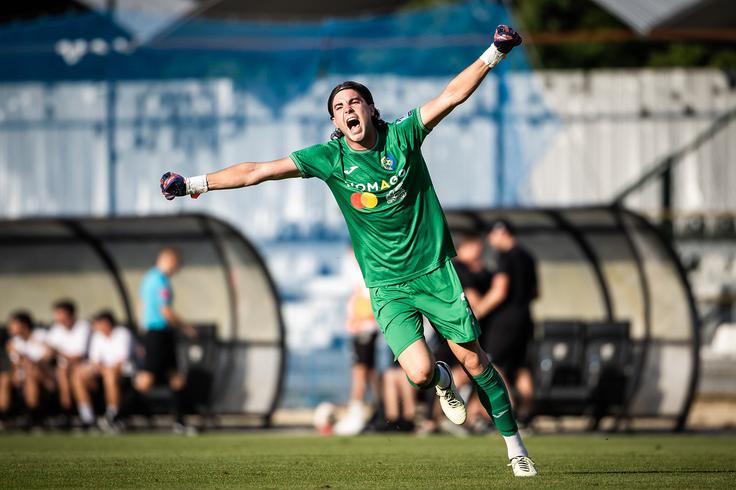 Matija Orbanić je že dolgo prvi vratar Brava, od katerega sta v tej sezoni boljša v prvenstvu le Olimpija in Maribor. | Foto: Jure Banfi