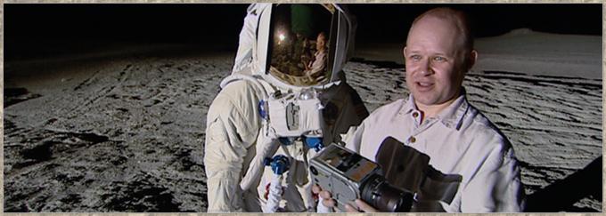 Ko sta julija 1969 Neil Armstrong in Buzz Aldrin naredila prve korake po Luni, se je svet nenadoma razdelil v dva tabora – na tiste, ki verjamejo v pristanek Apolla 11 na Luni, in druge, ki ne verjamejo, da se je to res zgodilo. V tem dokumentarcu bodo preiskali obe plati te razprave. • V soboto, 20. 7., ob 23. uri na Viasat History.*

 | Foto: 
