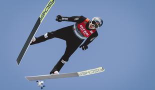 Norvežan podrl rekord skakalnice v Planici in prišel do četrtega zlata