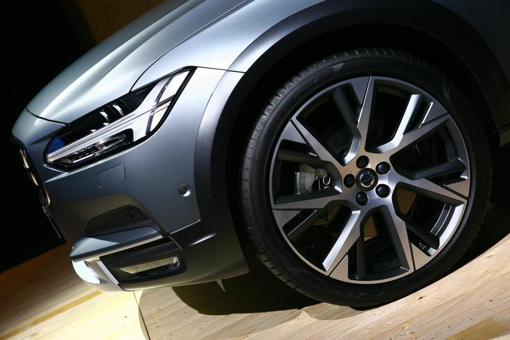 Volvo V90 cross country | Foto: Vinko Kernc