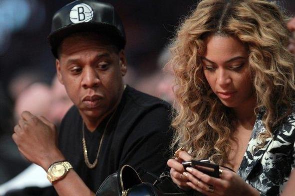 Jay-Z podžiga jezo zaradi obiska Kube z novo pesmijo