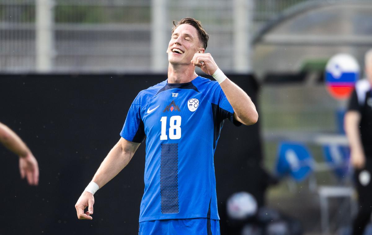 slovenska nogometna reprezentanca, Slovenija : Bosna in Hercegovina Andres Vombergar | Andres Vombergar je v petem nastopu dosegel tako želen zadetek za Slovenijo. | Foto Jure Banfi