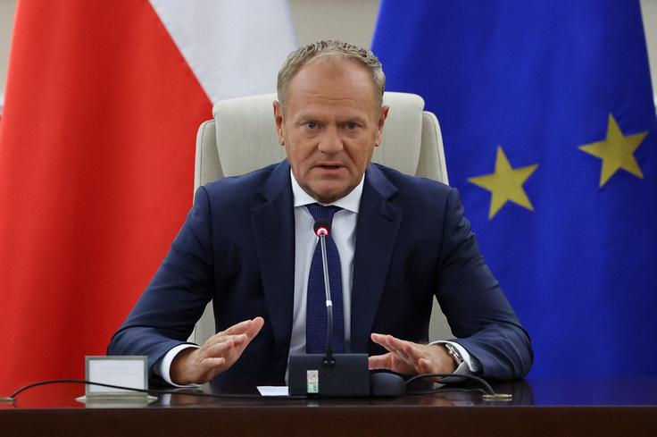 Poljski premier Donald Tusk je zvezo Nato zaprosil za nujno posvetovanje zaveznic, kar se je zgodilo osmič v zgodovini zavezništva. | Foto: Reuters