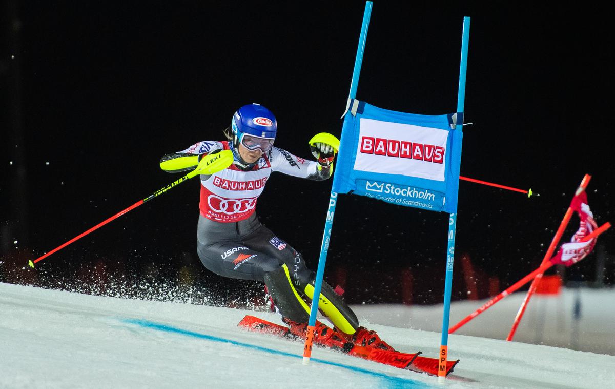 Mikaela Shiffrin | Mikaela Shiffrin slavi 14. zmago v tej sezoni, kar je do zdaj uspelo le še Vreni Schneider. Američanka je z novo zmago osvojila šesti slalomski kristalni globus. | Foto Reuters
