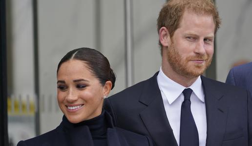Bomba z Otoka: Harry in Meghan se selita nazaj v Veliko Britanijo