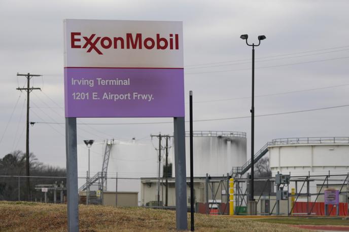 Exxonmobil | Exxonmobil je lani za dividende in nakupe delnic namenil 29,8 milijarde dolarjev. | Foto Guliverimage