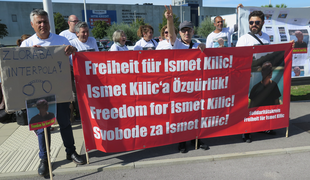 Kurdskega aktivista Kilica izpustili iz pripora v Kopru