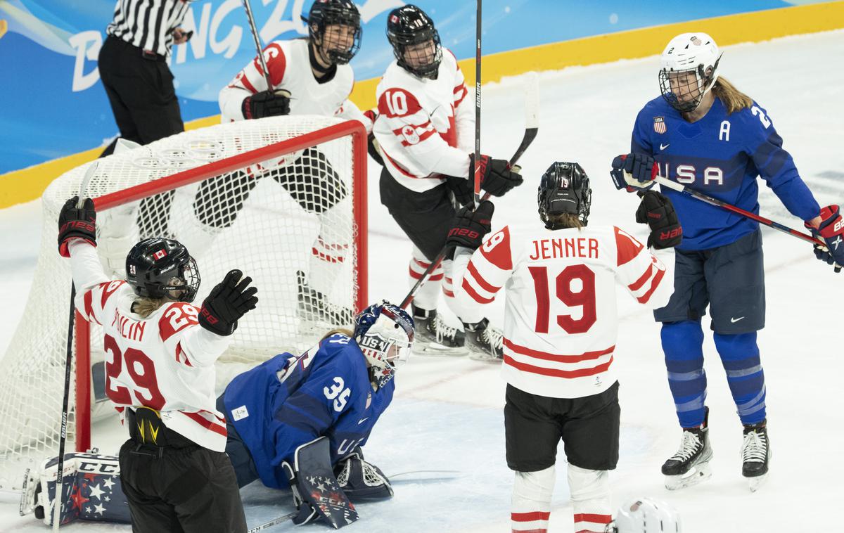 ZDA Kanada ženski hokejski turnir Peking 2022 | Kanadčanke so s 4:2 premagale ZDA in osvojile prvo mesto v skupini. V četrtfinalu jim bo nasproti stala Švedska. | Foto Guliverimage
